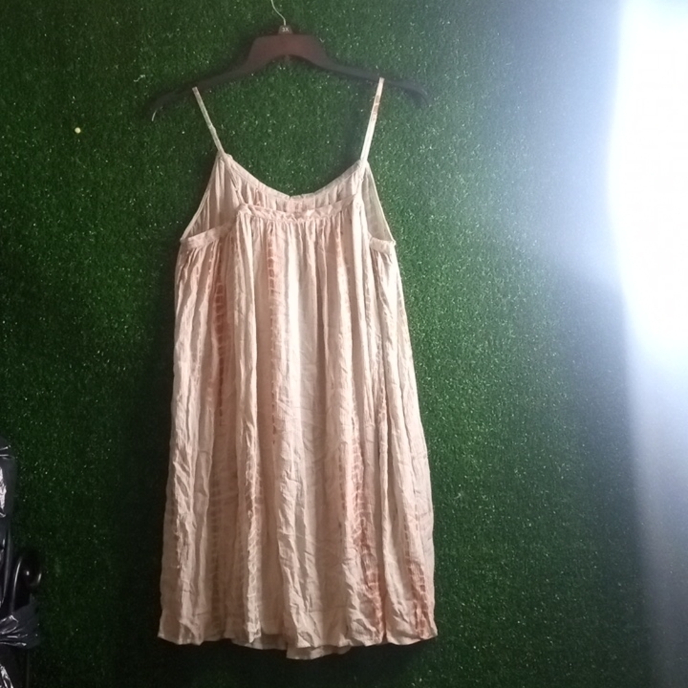 Soft surrounding tie dye dress - Picture 4 of 4